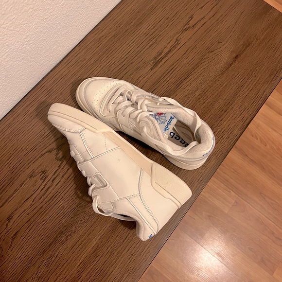 Reebok 1987 Workout Plus tennis shoes - Picture 6 of 9